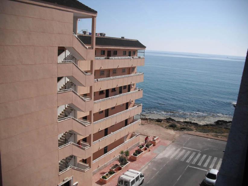 Splendido Appartamento Fronte Mare Vista Spiaggia - Prima Linea Mare Torrevieja Eksteriør billede